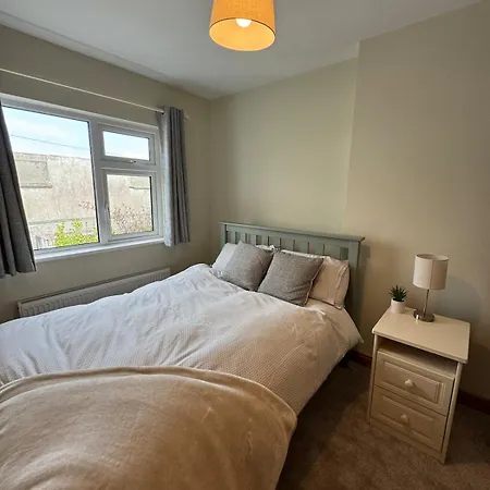 Town Centre Escape With Croagh Patrick View Sleeps 4